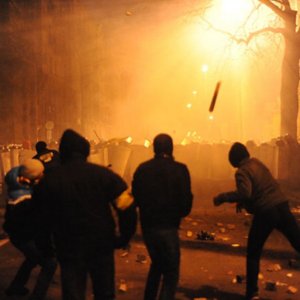 A globalização não consegue esconder as milhares de guerras movidas pelo capital contra nós: a guerra contra os pobres, contra os pretos, contra os muçulmanos, a guerra contra os mexicanos, contra os imigrantes, contra os venezuelanos, contra os índios