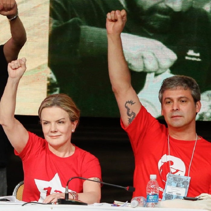 Gleisi Hoffmann e Lindberg Farias durante Congresso Nacional do PT, realizado em Brasília.