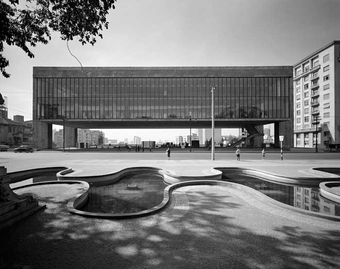 img Lina Bo Bardi Museu de Arte de São Paulo, 1969. Avenida Paulista, 1578. São Paulo. Hans Gunter Flieg - Acervo Instituto Moreira Salles