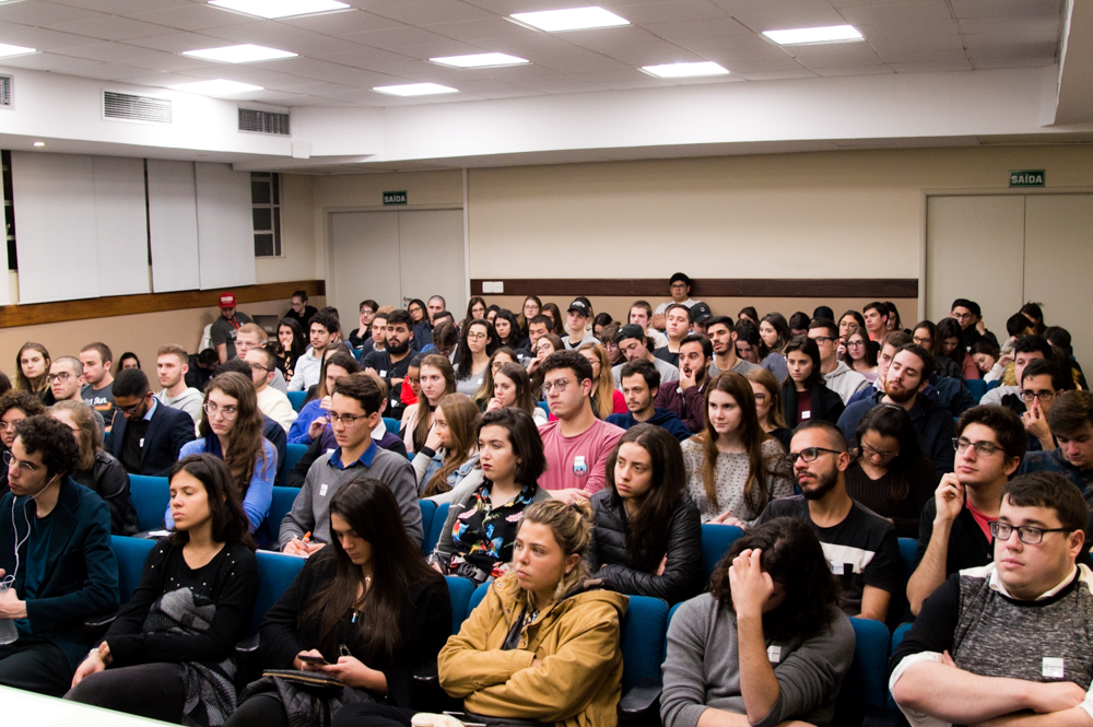 Íntegra do evento Notícias Falsas: legislação, jornalismo e democracia, no dia 06 de agosto, no Mackenzie.