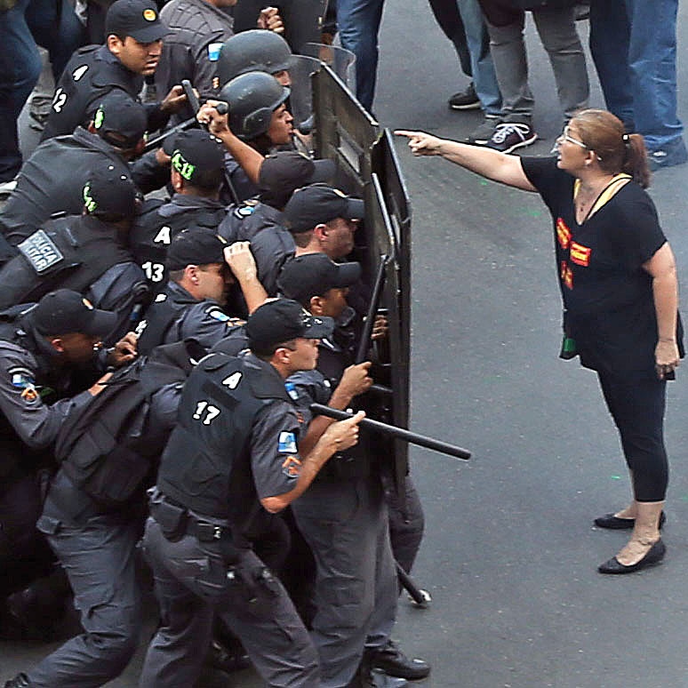 direito administrativo estado policialesco