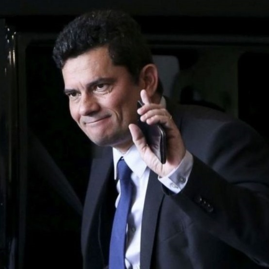 GUSTAVO CASTANÕN: O hacker tabajara e a armadilha. De quem?