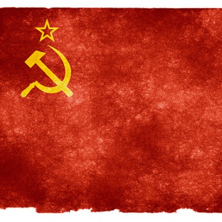 No final dos anos 50, na URSS, vários mecanismos de planificação econômica começaram a ser fragilizados. Com a desculpa de apostar na descentralização e maior autonomia regional
