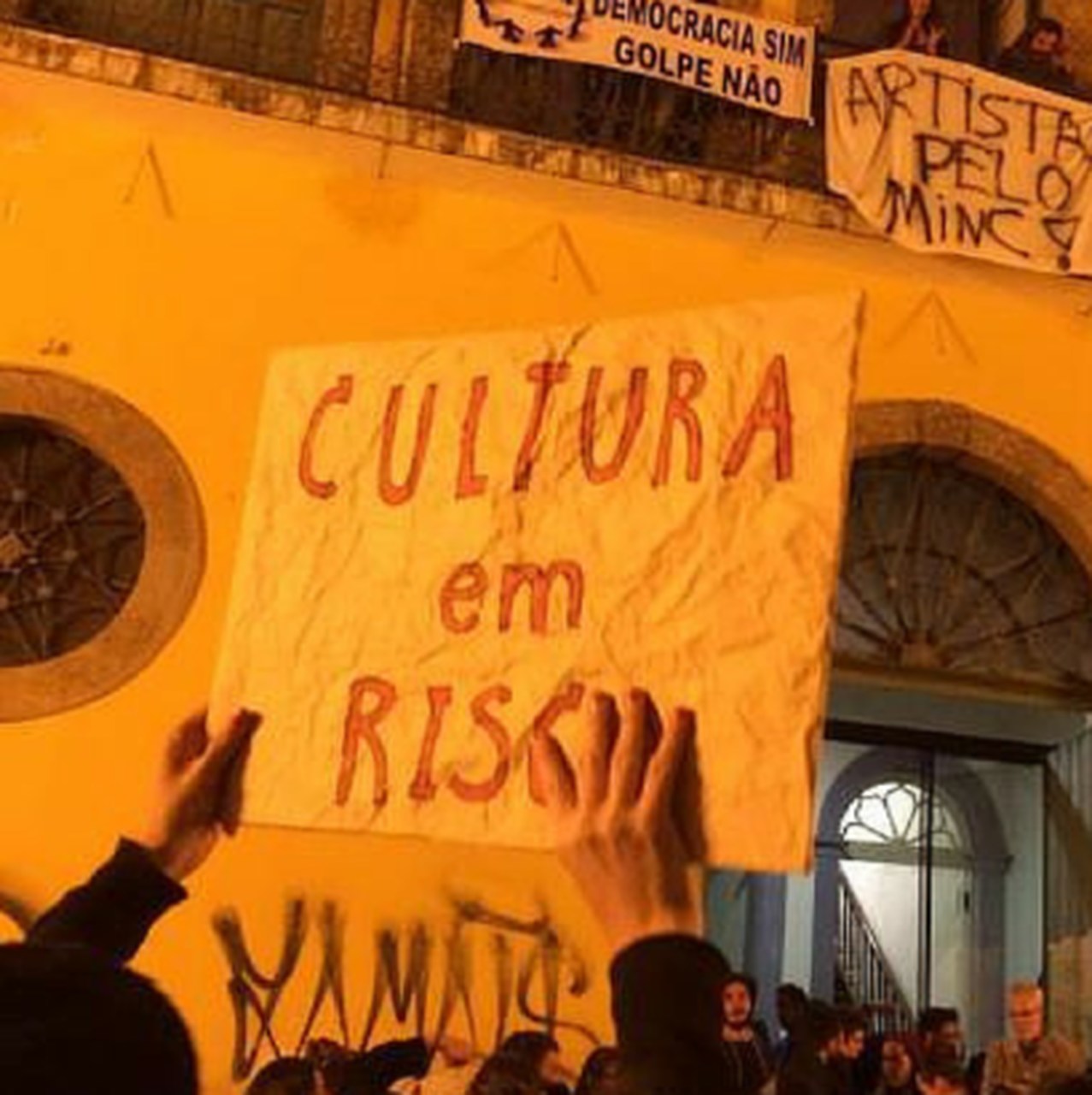A falência das políticas culturais brasileiras minc