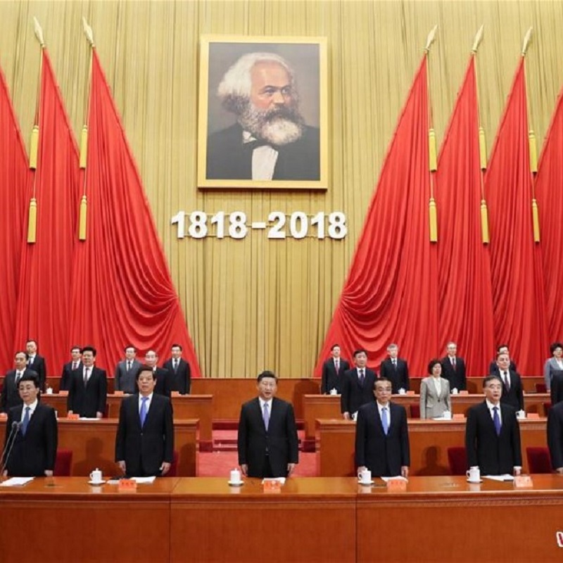 Para mim o debate sobre a natureza socialista, ou não, da experiência chinesa tem ampla fundamentação. Este debate implica o confronto de três visões opostas sobre o legado intelectual de Marx e o socialismo, a saber: 1) o Marx dialético, científico, "desenvolvimentista" e perceptor do socialismo como potencial "apropriador" do ponto mais alto daquilo que ele se propôs a negar; 2) O Marx adaptado às formações sociais cristãs periféricas e 3) O Marx como objeto de estudo da pequena burguesia radicalizada que no campo político se junta ao campo do imperialismo na "denúncia" à "desigualdade", o "autoritarismo" e o "desenvolvimentismo" chinês.