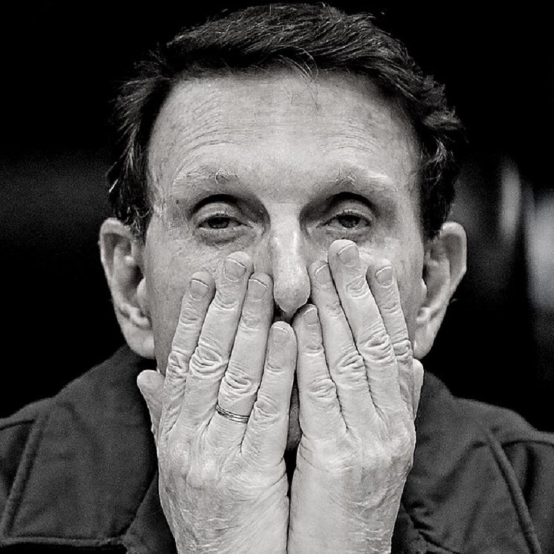 Talvez os esquerdeiros e a zona sul caricata não gostasse de todo esse "centrismo", mas e daí? O candidato não vai governar a República da zona sul carioca e suas similares nas demais metrópoles. E sim cidades com uma presença bem incômoda pra classe média com culpa burguesa: a presença do povo brasileiro.