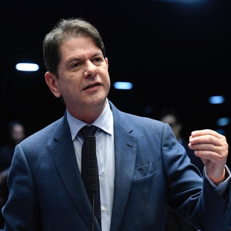 CID GOMES Sobre a entrega da Embraer para a Boeing