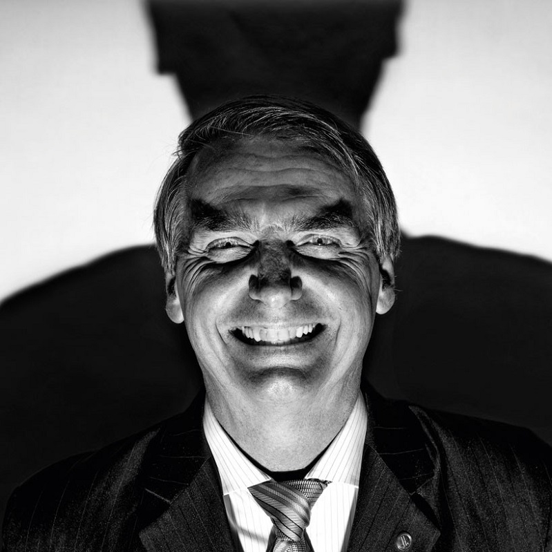 bolsonaro fascismo nazismo fascista nazista gustavo castanon desesperar jamais