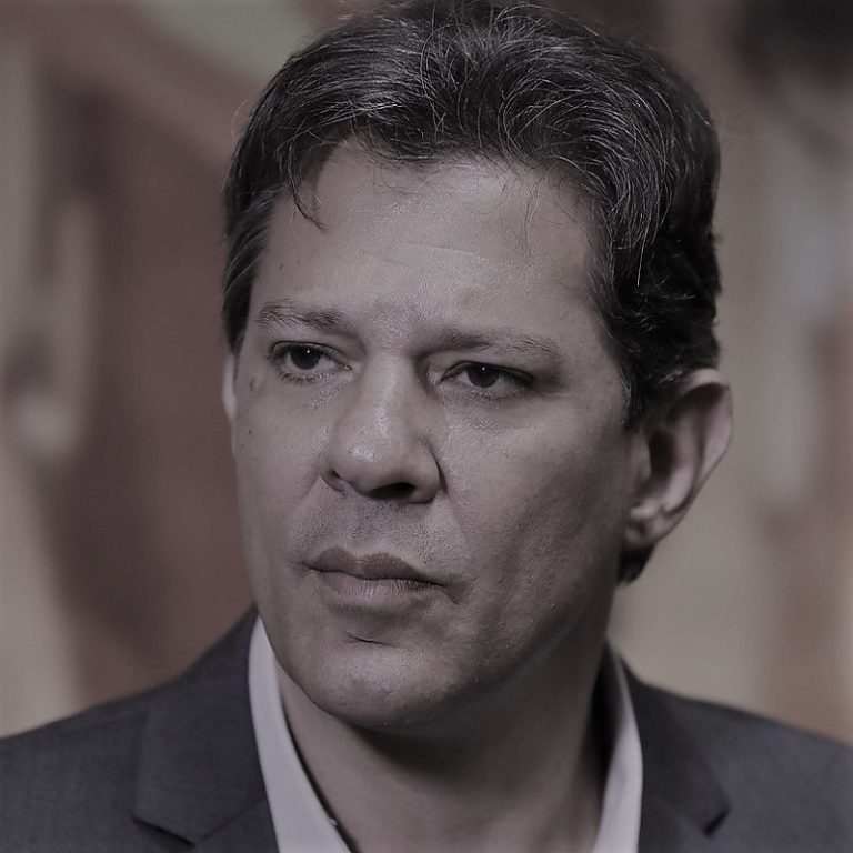 Haddad, com disciplina espartana, se dedica com força ao cargo de maior nulidade política na recente história brasileira.