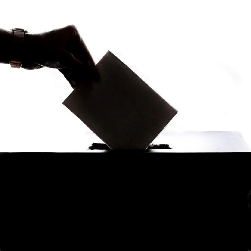 Nos últimos dias li, escrevi e refleti muito sobre possíveis resultados sociais da crise atual, sobre como essa pandemia poderá afetar os mais vulneráveis e sobre como empresas e sociedade civil vem respondendo a tudo isso. Mas não consigo parar de me perguntar sobre quais impactos políticos teremos no Brasil com essa pandemia.