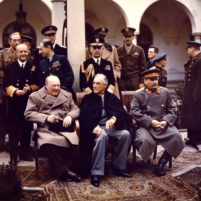 O outro não é você sem expectativas idealistas churchill roosevelt stálin frente ampla conferência de ialta segunda guerra mundial