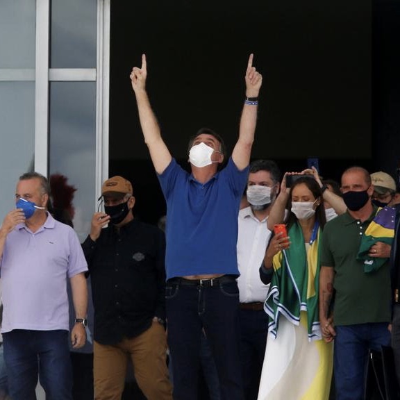O domingo truculento como único ansiolítico de Jair Bolsonaro