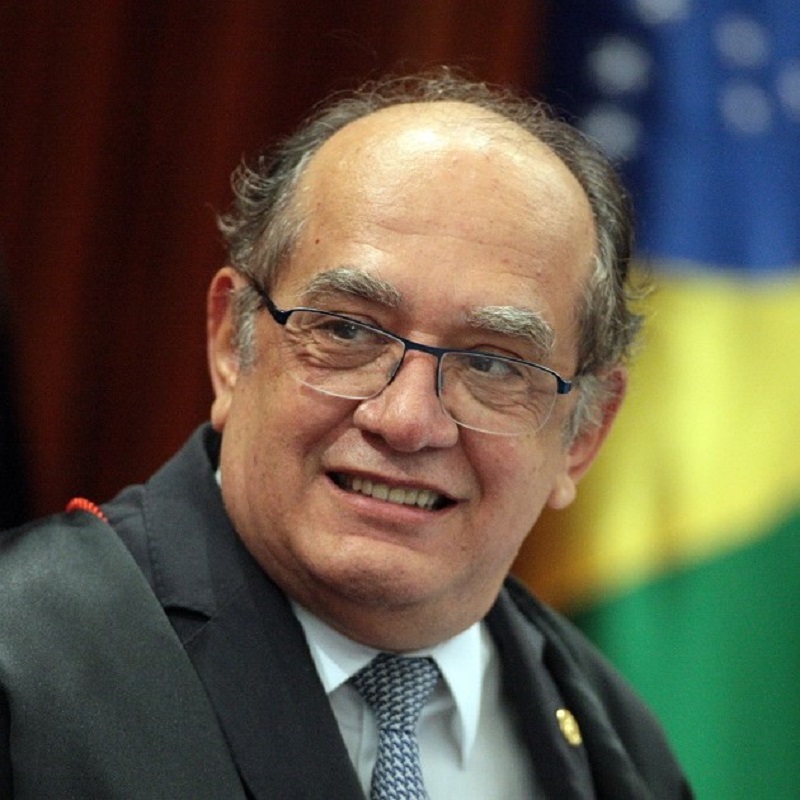 O papel político de Gilmar Mendes é de defender o establishment político de centro-direita que domina o Congresso Nacional.