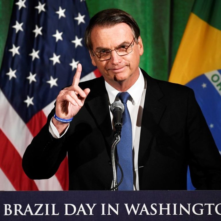O que assistimos no Brasil foi o oposto que nossos irmãos do terceiro mundo fizeram. Testemunhamos a implosão da autoridade central no país a partir da agressão imperialista dos Estados Unidos que instalou um assistente