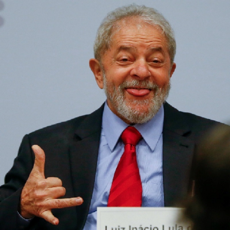 No dia da votação, quando já está claro o desastre eleitoral do PT em São Paulo, Lula abandonou o candidato petista Jilmar Tatto e responsabilizou a presidente do partido Gleisi Hoffmann por deixar o partido rolar ladeira abaixo: