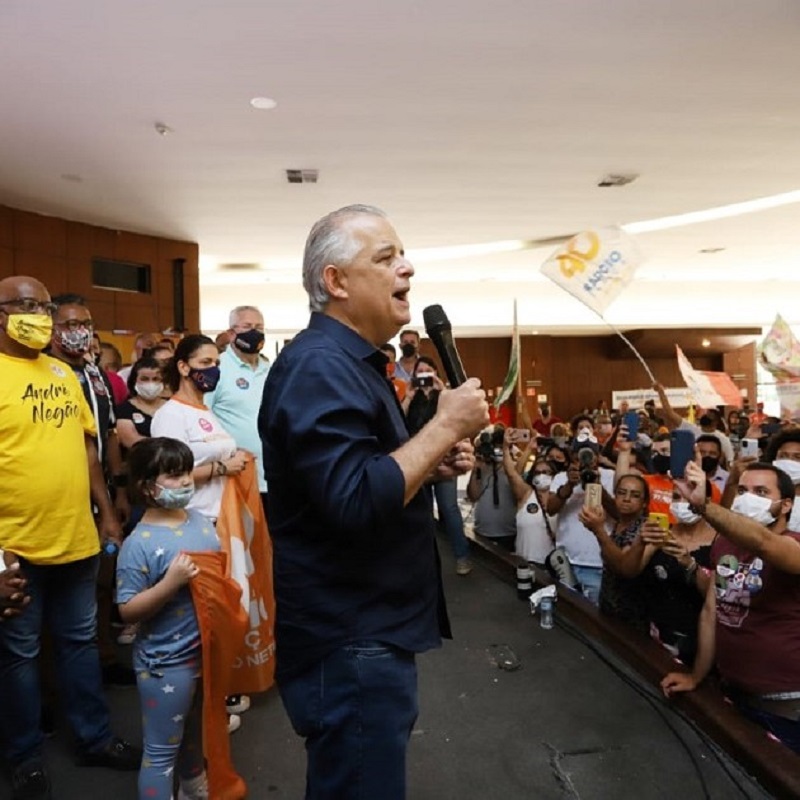 Pesquisa do RealTime Big Data/CNN Brasil de hoje (14) coloca Márcio França no 2º turno com 17% dos votos válidos. Pelo que indica a pesquisa, Márcio França (PSB) enfrentará Bruno Covas (PSDB), que lidera com 35% dos votos válidos.