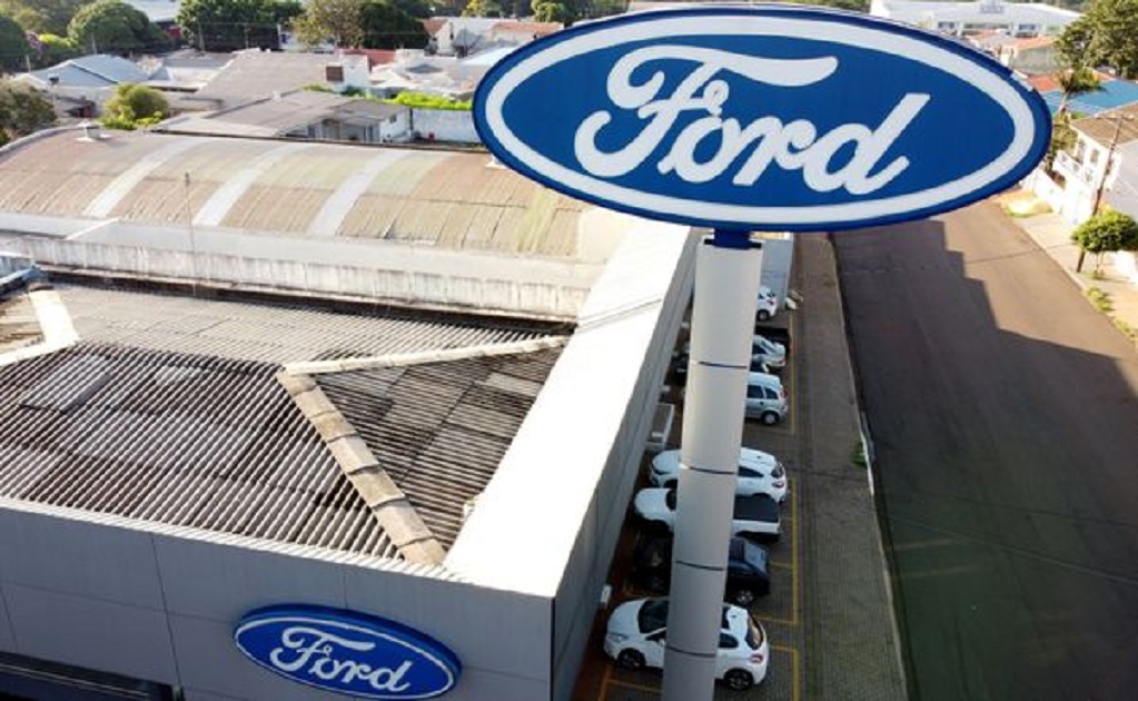 A Ford está saindo do Brasil. Ao se aproximar a data de demissão dos últimos 5 mil funcionários, os artigos e matérias nos jornais se avolumam.