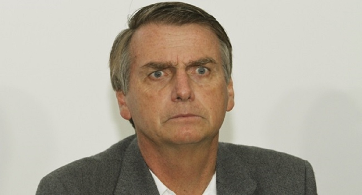 Bolsonaro foi às cordas nesta semana. As cenas dantescas das pessoas morrendo em Manaus, a falta de sensibilidade presidencial, a comoção nacional, a estupidez bovina de Pazuello, a mentira das vacinas indianas e muito mais entram na conta. A saída da Ford, um sinal estridente da desindustrialização, conta bem menos, mas serve de alerta ao topo da sociedade. Além do genocídio dos pobres, Bolsonaro e seus capangas podem trazer perda de dinheiro.