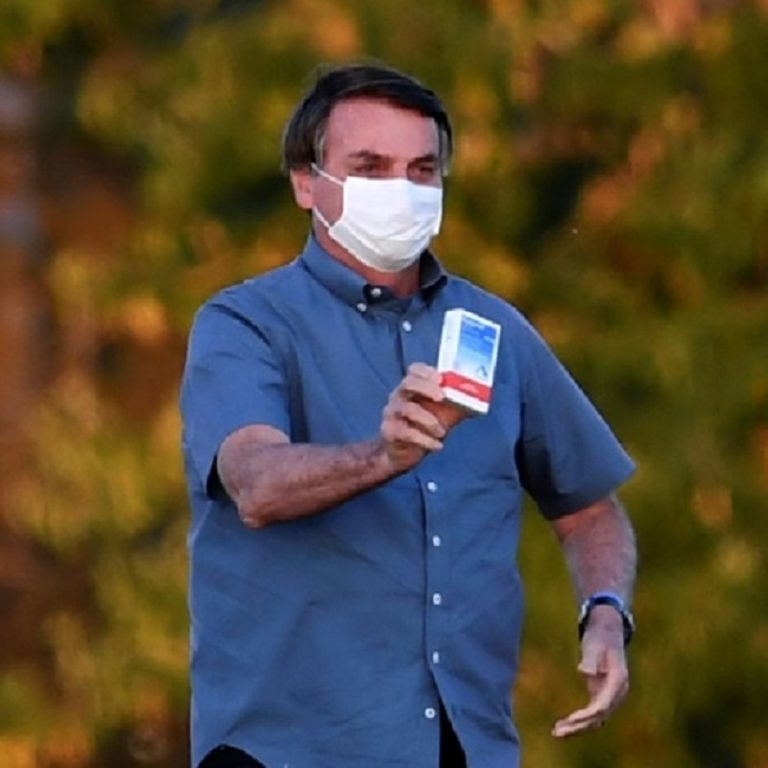Por Henrique Matthiesen - Sentenciada pelo Jair Bolsonaro a tal gripezinha, que devemos enfrentar como homens, já vitimou mais de 200 mil brasileiros. Somos o segundo país no mundo com maior número de mortos, ficando atrás apenas dos EUA que tem mais de 350 mil.