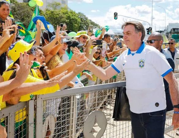 Psicologia de massas hoje bolsonaro fascismo