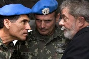 PT quer diálogo com militares através de Lula-Santos Cruz e Dirceu quer o Centrão de volta