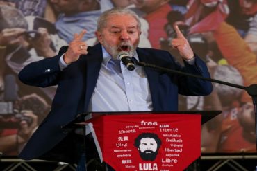 Lula discursa em São Bernardo do Campo dois dias após o ministro do STF Edson Fachin anular condenações que o levaram à prisão. Foto: Alexandre Schneider