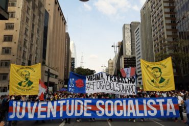 Voltei pra dizer Getúlio foi ressuscitado na Av. Paulista neste sábado