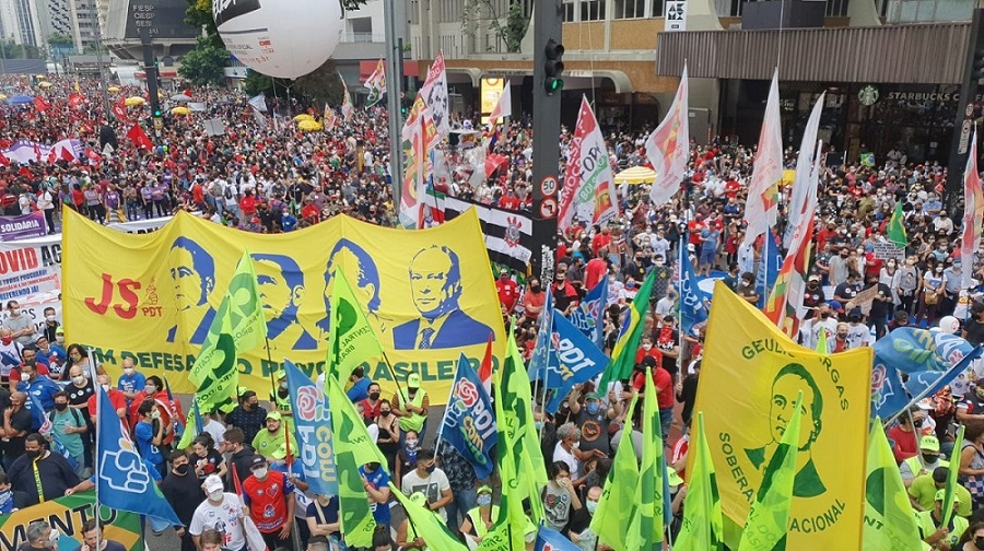 Sobre as agressões contra Ciro Gomes nas manifestações jones manoel