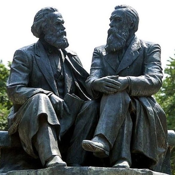 A transição socialista e a hermenêutica de Marx e Engels