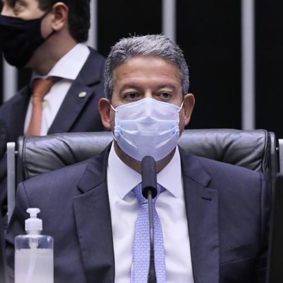 A esquerda deveria votar a favor da PEC dos Precatórios