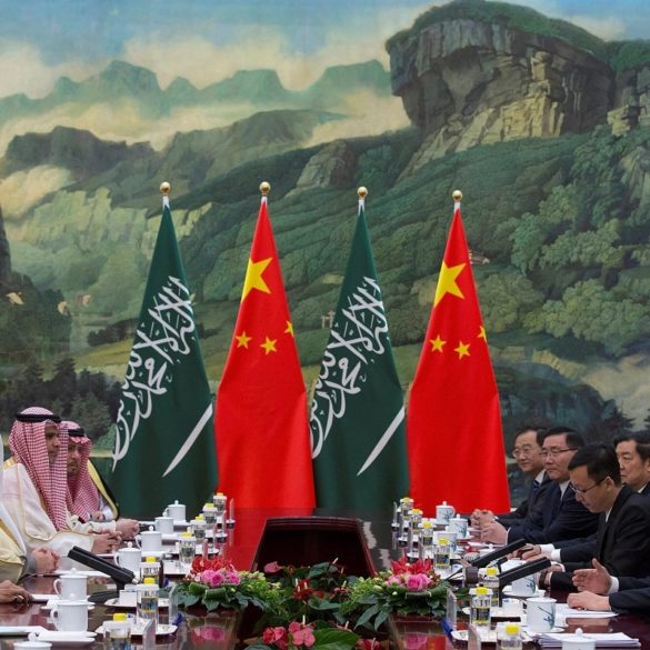 O petróleo saudita em yuan e a hegemonia global dos Estados Unidos-min