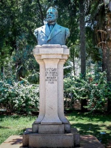 Busto de Luiz Gama - O medo dos herdeiros-governantes (ou governantes-herdeiros)