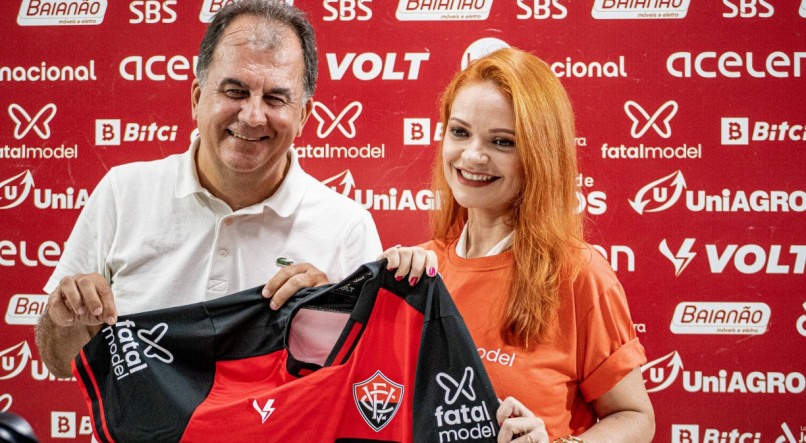Vitória fecha patrocínio com site de acompanhantes: uma análise sobre futebol e cultura pornificada