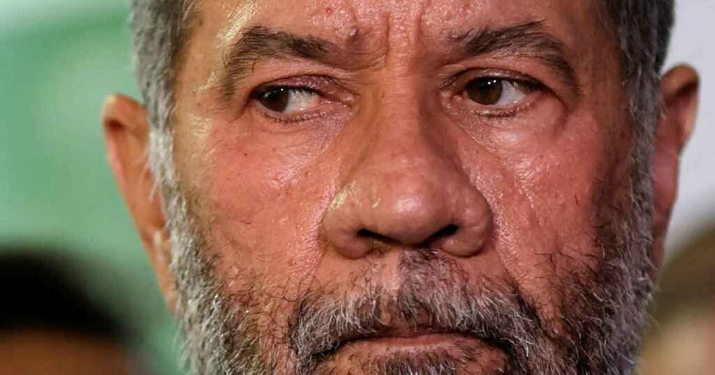 O que significam as pressoes sobre o ministro Carlos Lupi