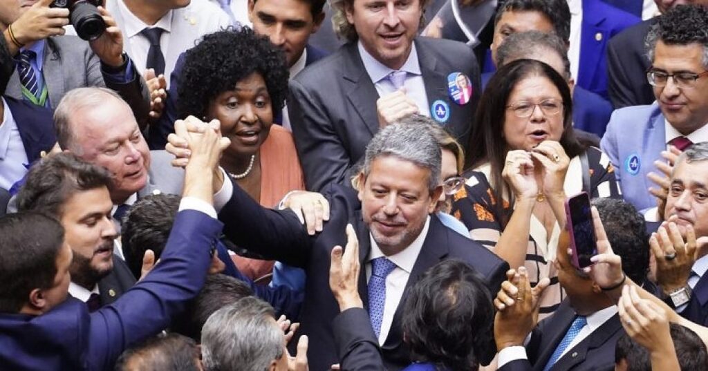 A primazia do projeto no processo eleitoral para mitigar os vicios do criptossemi presidencialismo
