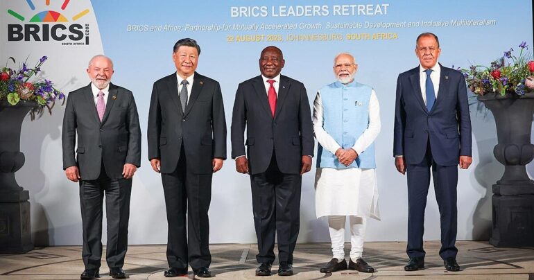 A expansao dos BRICS e o Brasil apontamentos criticos