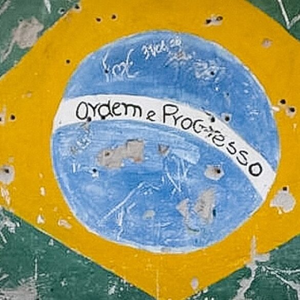 seriedade do problema da violencia e o teatro da caca ao fascismo