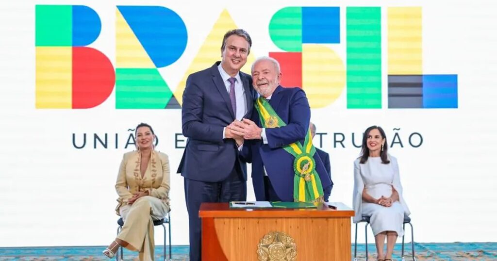 Ligaram o Gabinete do Amor para os professores