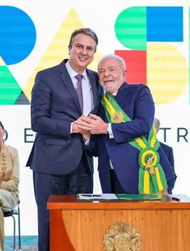 Ligaram o Gabinete do Amor para os professores