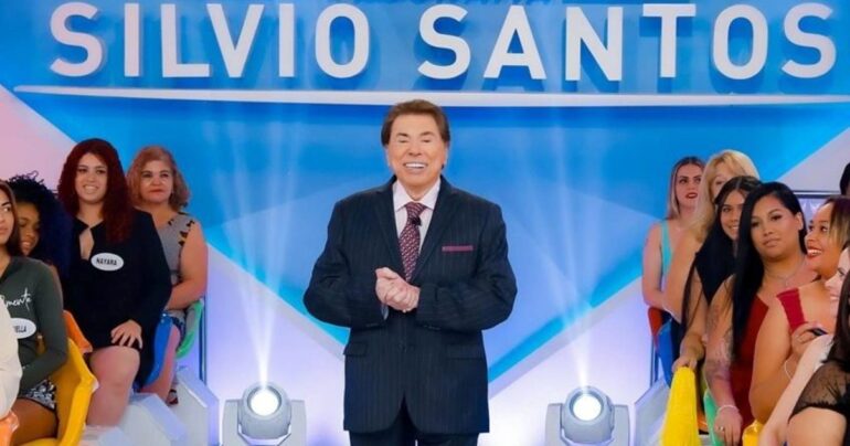 O Brasil fica rouco morre Silvio Santos