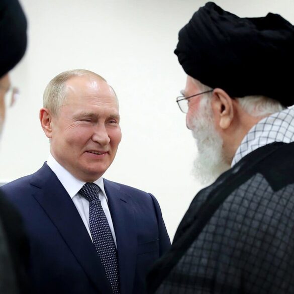 Encontro Putin e Khamenei